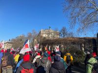 Protest gegen Sparpolitik, Schuldenbremse und Rechtsruck